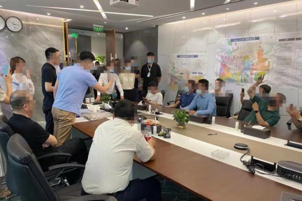 新潮能源“发布会”现场遭强烈质疑激烈争吵之后临时取消