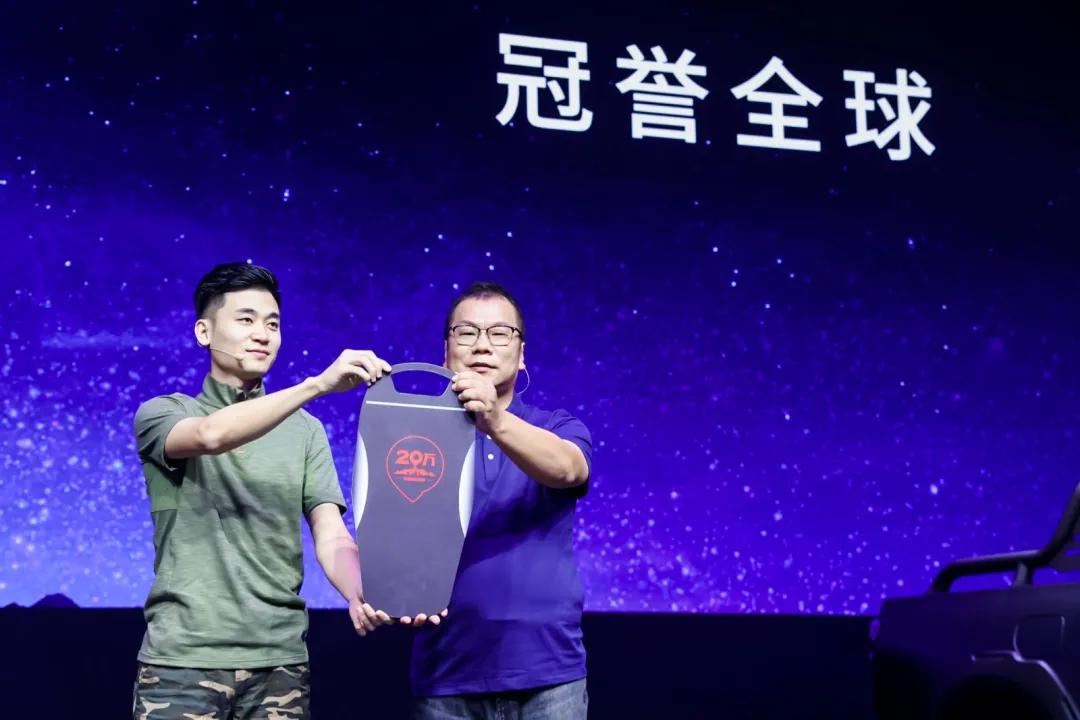 点击进入看图评论