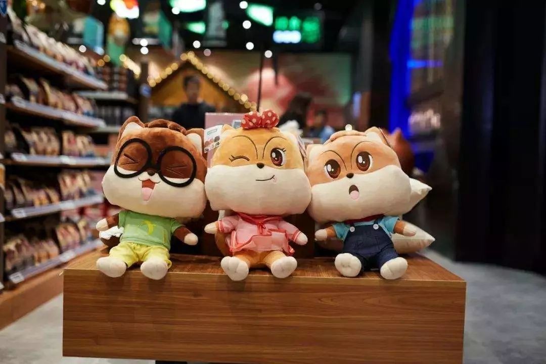 零食巨头市值蒸发219亿!后流量时代,三只松鼠的出路在哪?