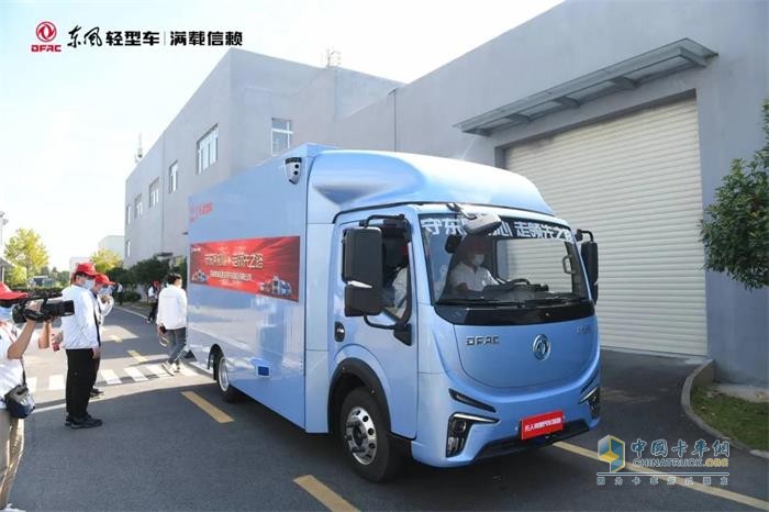 东风轻型车满载信赖