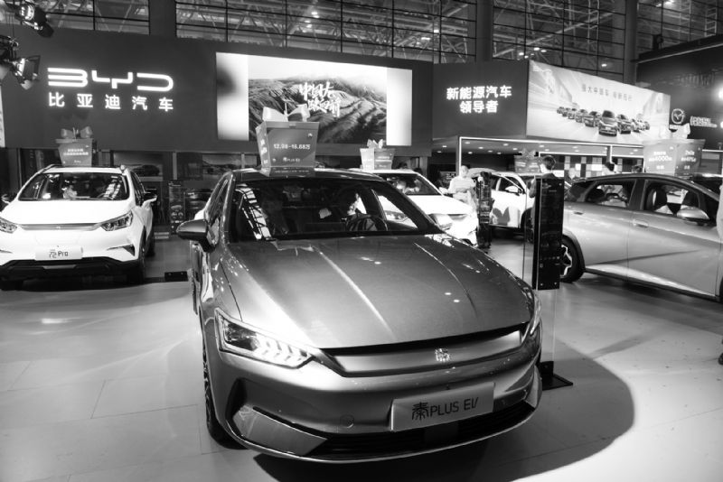 比亚迪新能源车月销9万辆刷新纪录培育“技术鱼池”专利量占行业超15%