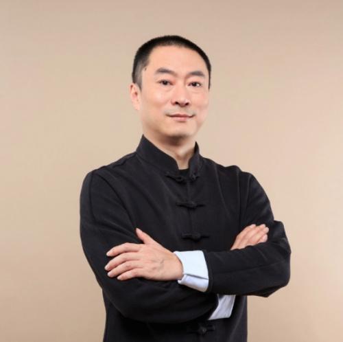 丽人丽妆黄韬斩获“2021上海商业优秀创业企业家”殊荣