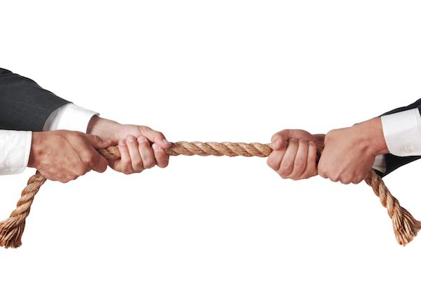 蓝丰生化内斗升级:老股东投票被“无效”,新旧东家或对簿公堂