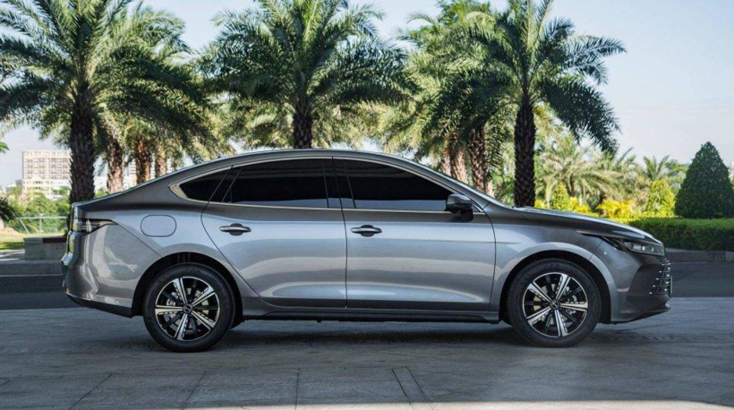 搭载DM-i超级混动比亚迪驱逐舰05将于一季度内上市