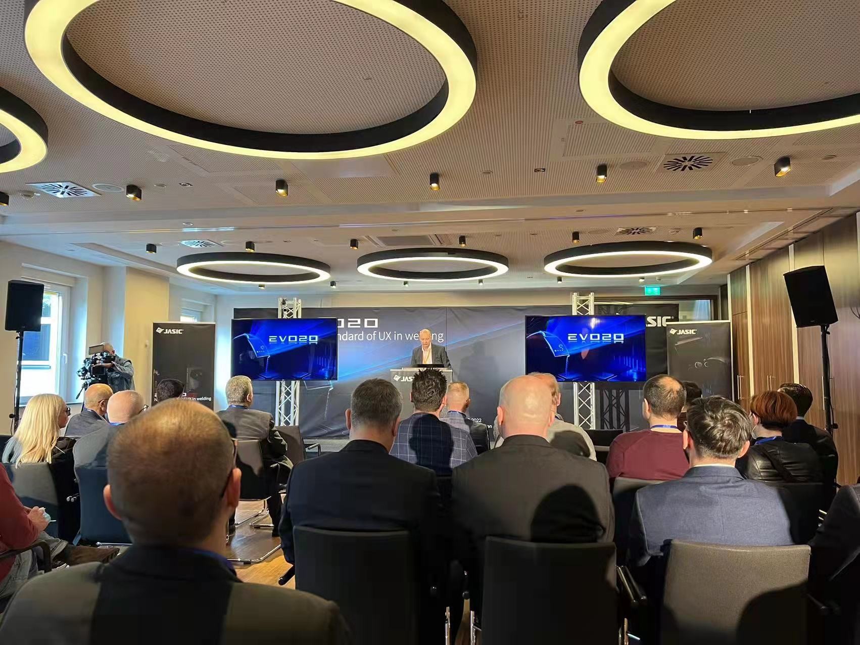 佳士科技EVO20系列全球首发,“三大升级”彰显焊机领域绝对实力