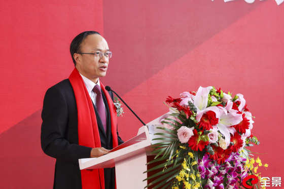 邱亿通.png 邱亿通.png