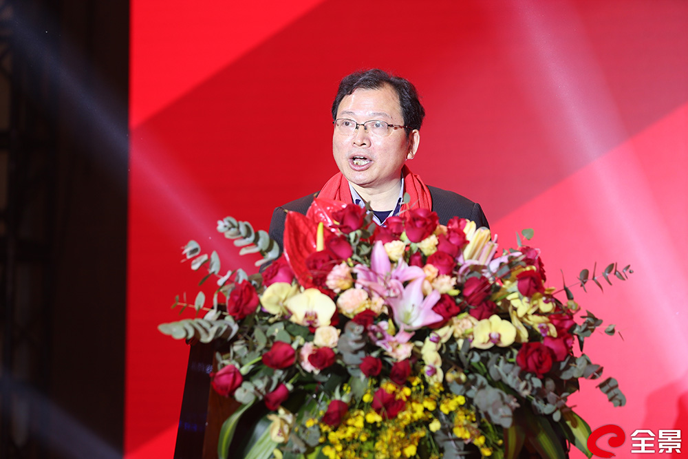 券商致辞.jpg 券商致辞.jpg