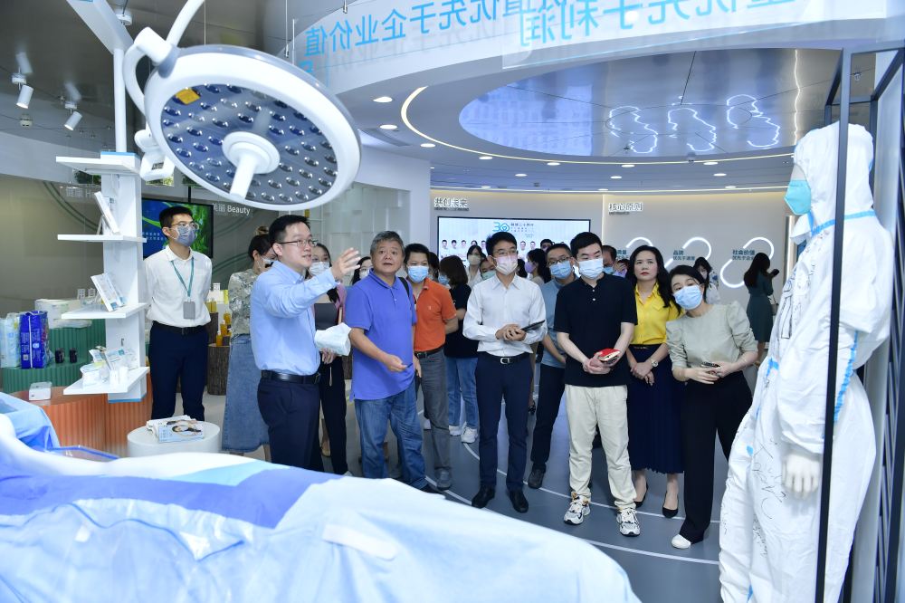 547699_s.jpg 547699_s.jpg