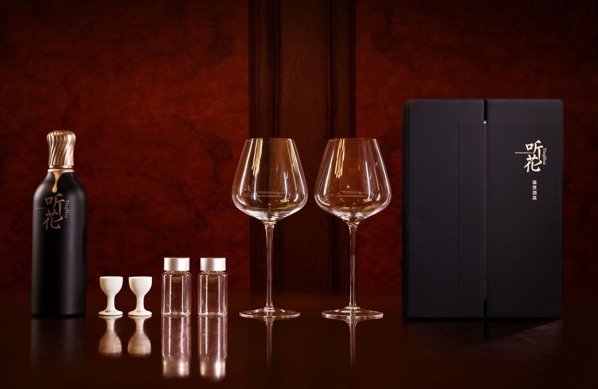 一瓶酒卖5万8,青海春天又讲新故事:从太上老君托梦到聘请伟哥之父