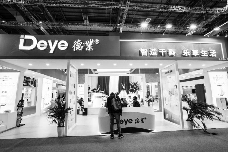 德业股份净利翻倍逆变器贡献近半营收股价飙涨市值冲千亿张和君身家超600亿