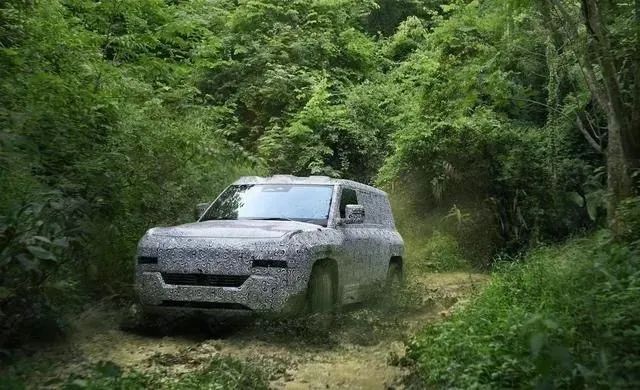 979575EE-0C3E-493A-BCE9-A97D27332E08