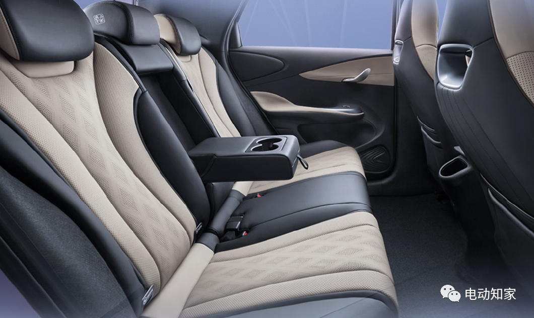 11.68-13.68 万元,比亚迪海豚 2023 款正式上市