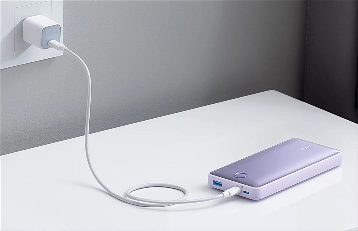 Anker A1366充电宝