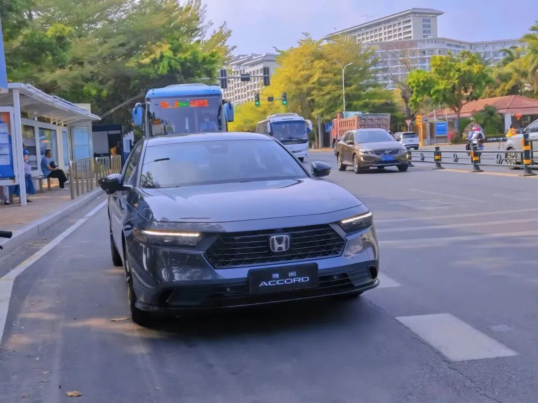 67d50555gy1hboxdg3lryj21hc14014g