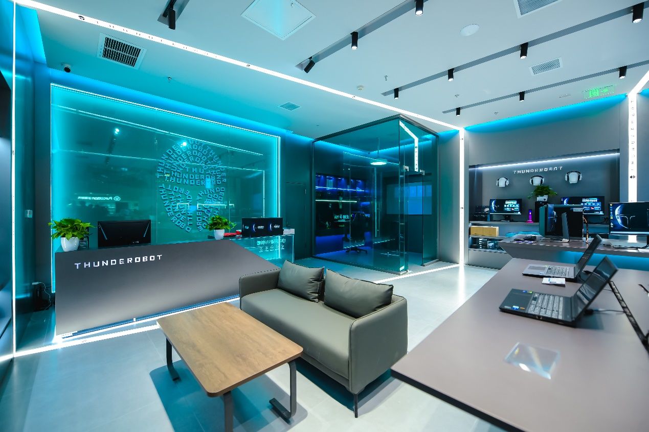 点击看大图 一年百城千店,雷神科技按下场景体验“加速键”