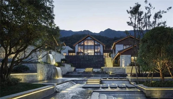 要干就好好干!云南白药开发地产举棋不定,西坝拟建医养综合体 要干就好好干!云南白药开发地产举棋不定,西坝拟建医养综合体