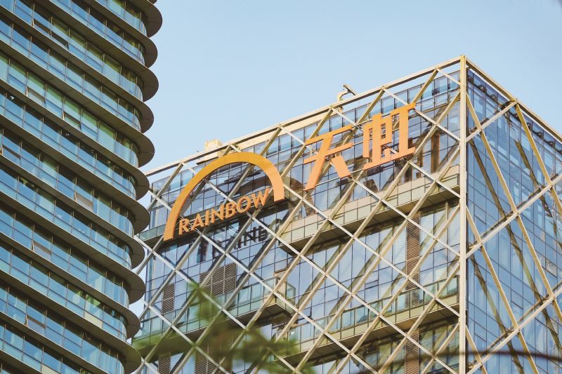 天虹股份人事异动两年三换总经理净利连续四年下滑二股东套现24亿