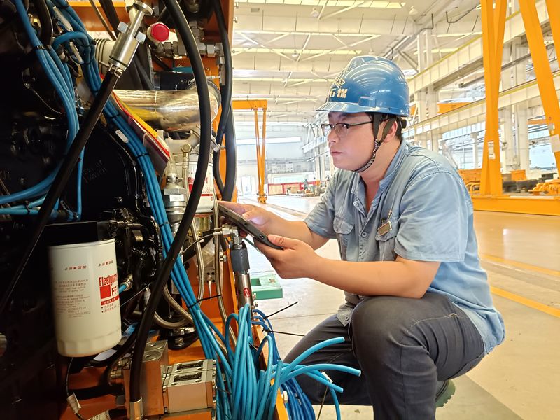 202307/1681109367880986625.jpg 冯晓岗x.jpg