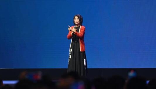 董明珠回应格力落榜世界500强:让企业成为百年企业才是最终