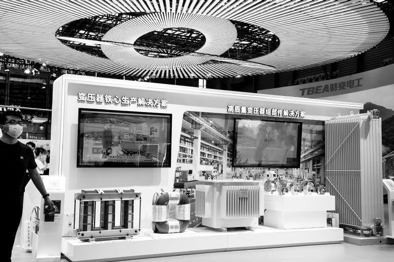 新特能源IPO过会特变电工持股64.5%营收增近两成拟募80亿投多晶硅项目