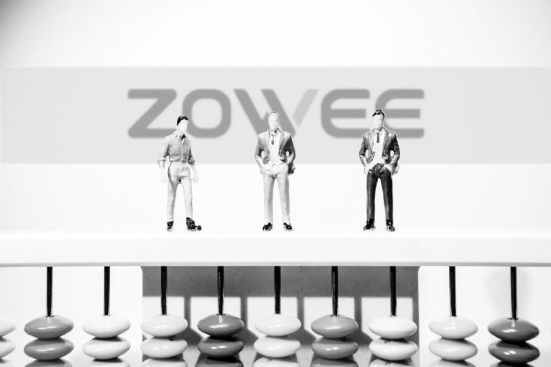 卓翼科技累募18亿近9年扣非7年亏夏传武套现近2亿涉嫌两罪“二进宫”