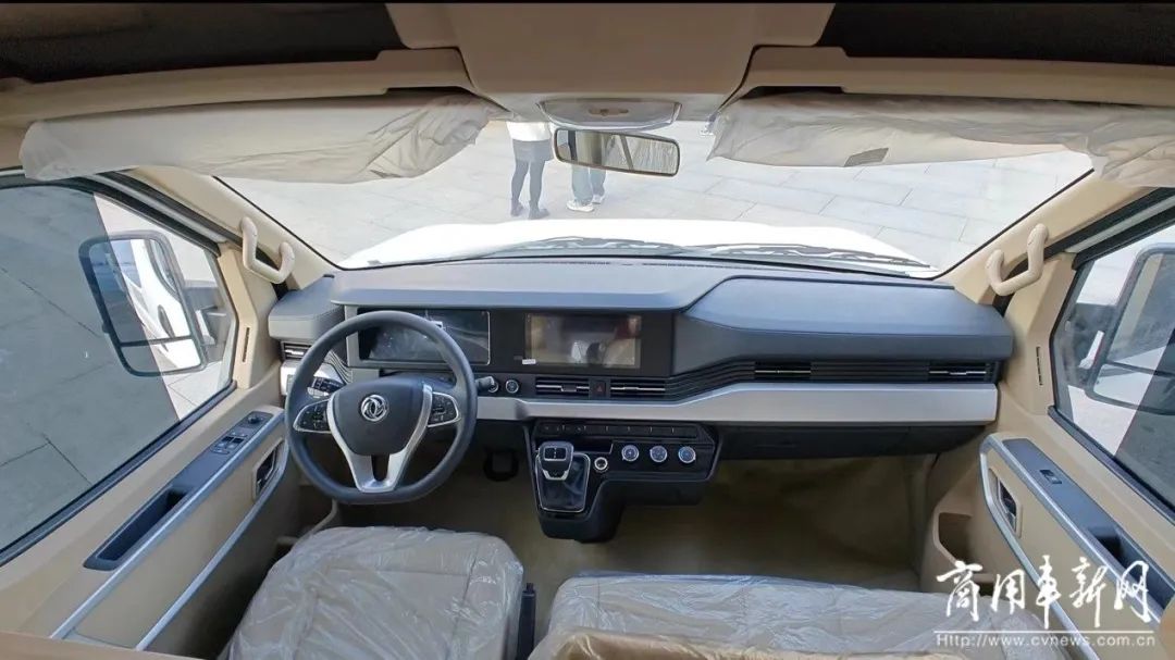 11.9方最大容积,550公里极限续航!东风汽车股份亮出纯电大VAN“新武器”