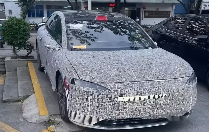 北汽蓝谷资不抵债:净资产﹣53.75亿元,华为能否助力极狐脱困?