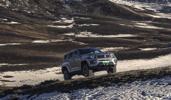 长城汽车董事长魏建军罕见发圈:盛赞坦克700、全面超越百万SUV