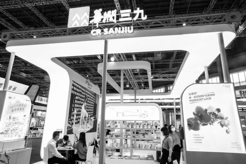 华润三九年销售额过亿品种39个并表昆药集团净利28.5亿增16.5%