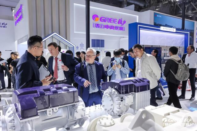 格力电器前沿技术惊艳亮相2024中国制冷展引领制冷行业能效新高度