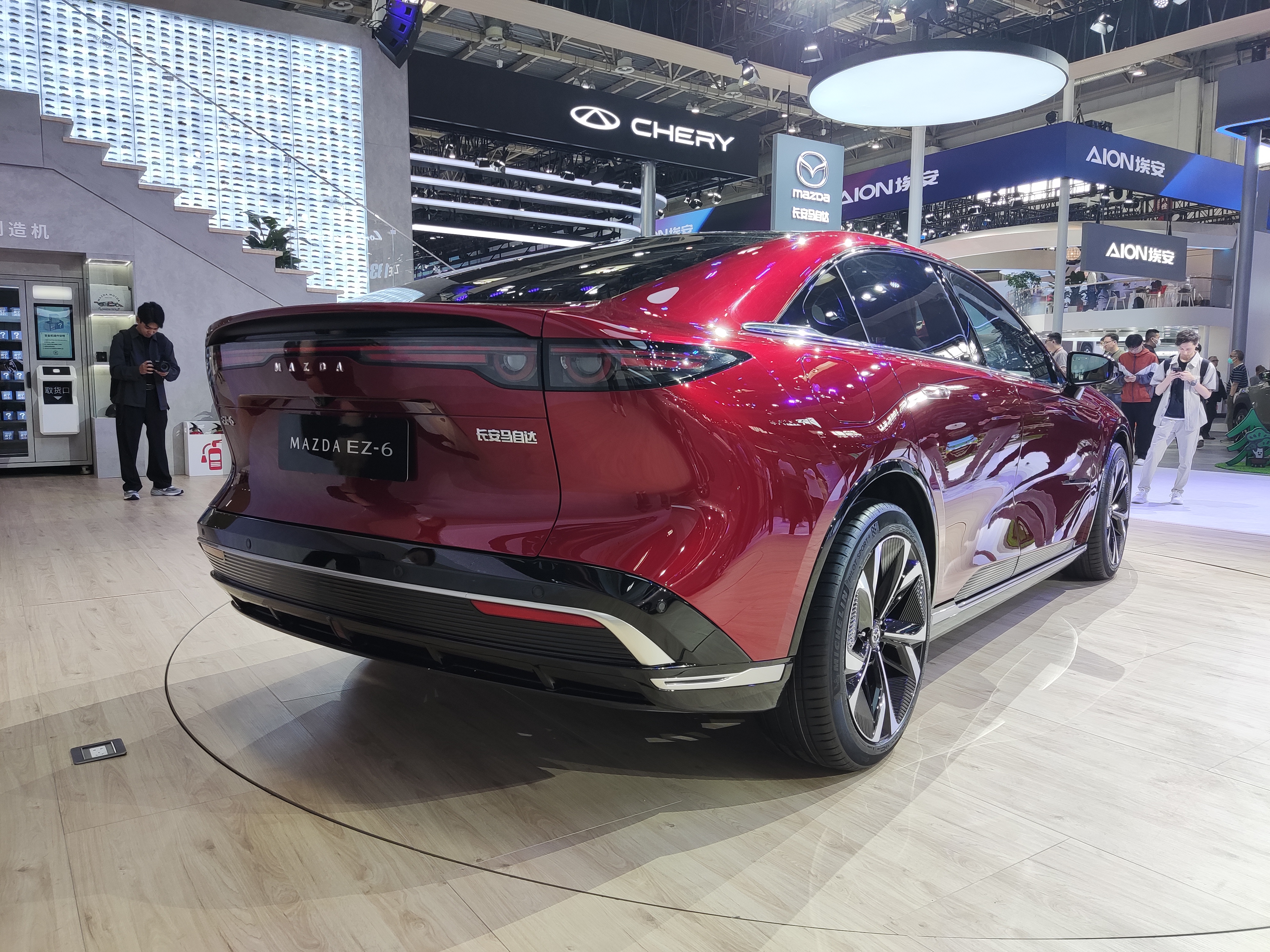 北京车展马自达EZ-6发布,社长毛笼胜弘表示将加强与长安汽车合作