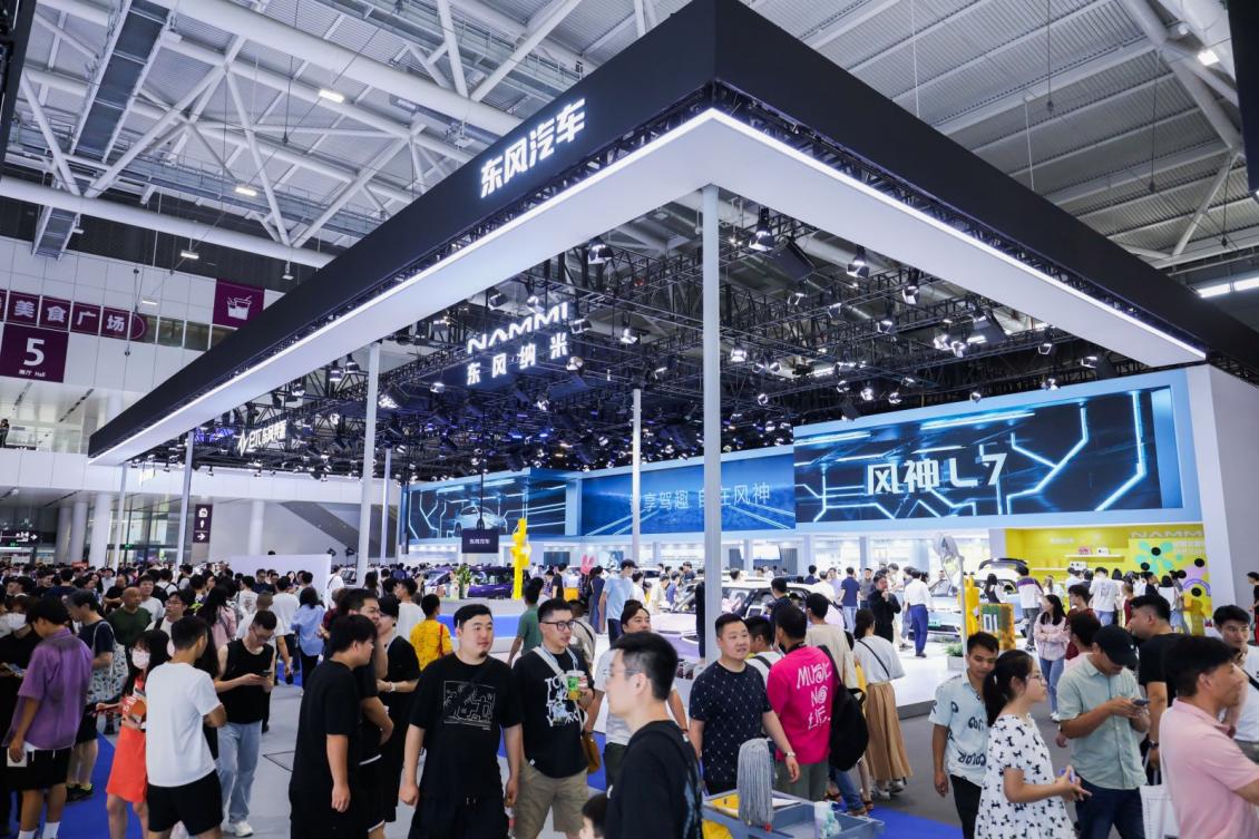 writer_0.jpeg writer_0.jpeg