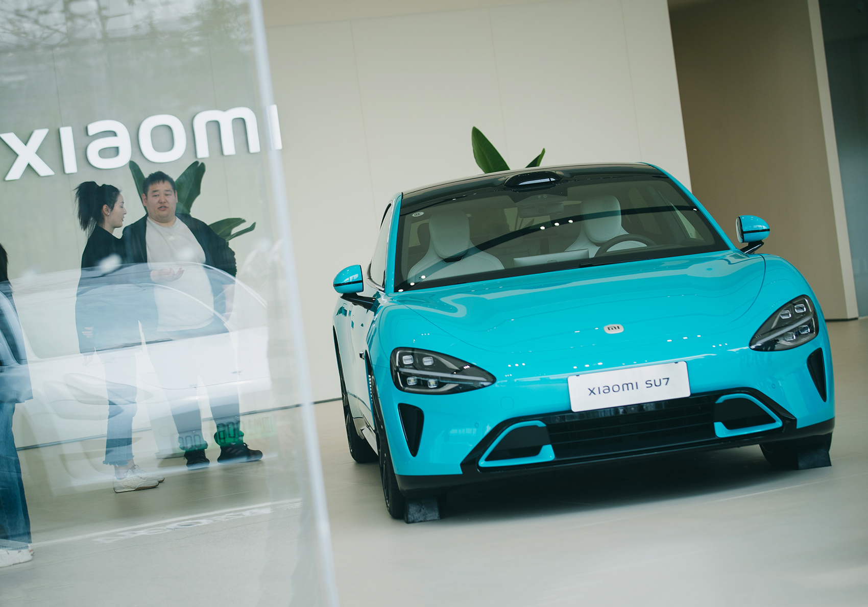 每经原创-Q-汽车-2024年3月26日、小米SU7-小米汽车销售服务中心、小米SU7静态展、小米SU7(每经记者、张建、摄)33.jpg