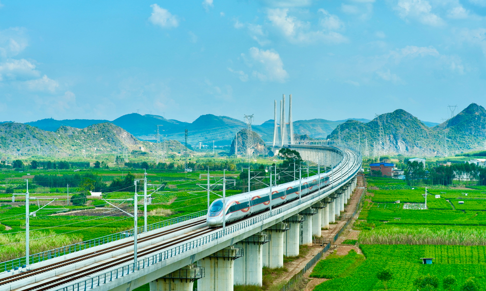 գй֡ľ֡֡֡ݾּҵν麣ֶΣ·ͨӪ14ȫʵ֡ͨ·ȫԼ193Уֳнƽ6428ףΪȫݾֳнҵŲνİٺشΪ羶ʱ350Ĺ·бţȫ612ף330ף趫146ס