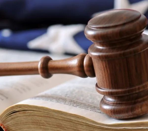 “天价”离婚案判了!纵横股份上市至今尚未盈利,实控人配偶或将分得超4亿元股份