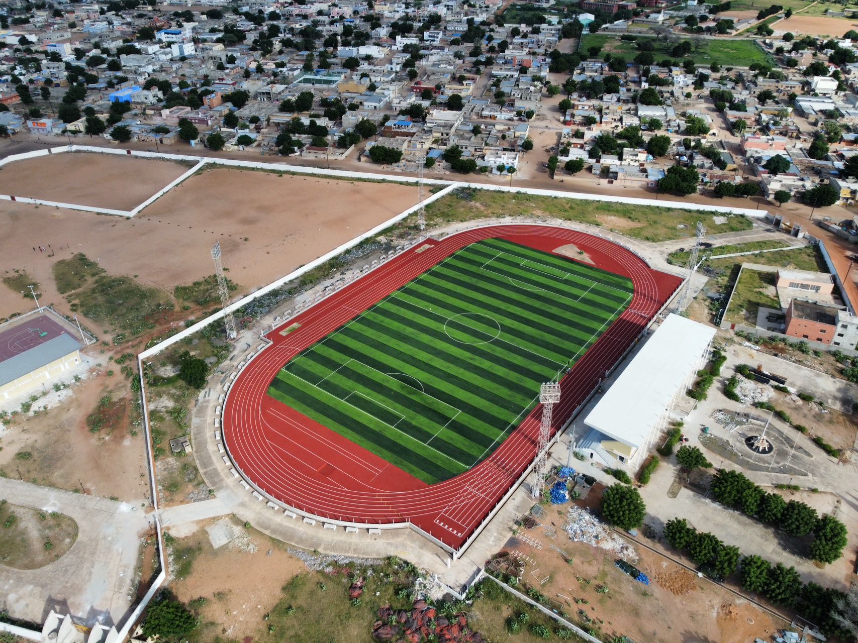 久尔贝勒体育场俯瞰图.jpg 久尔贝勒体育场俯瞰图.jpg