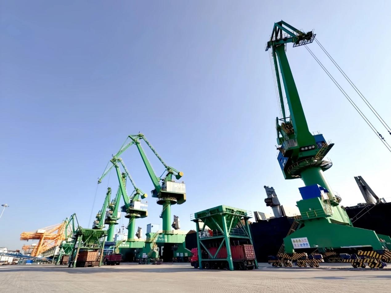 1743692962882808.png 厦门港务.png