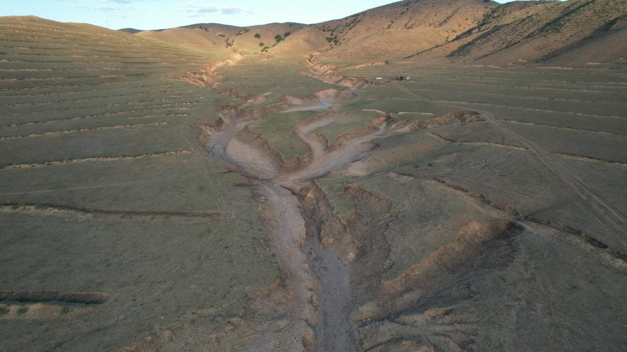 图片2.jpg 图片2.jpg