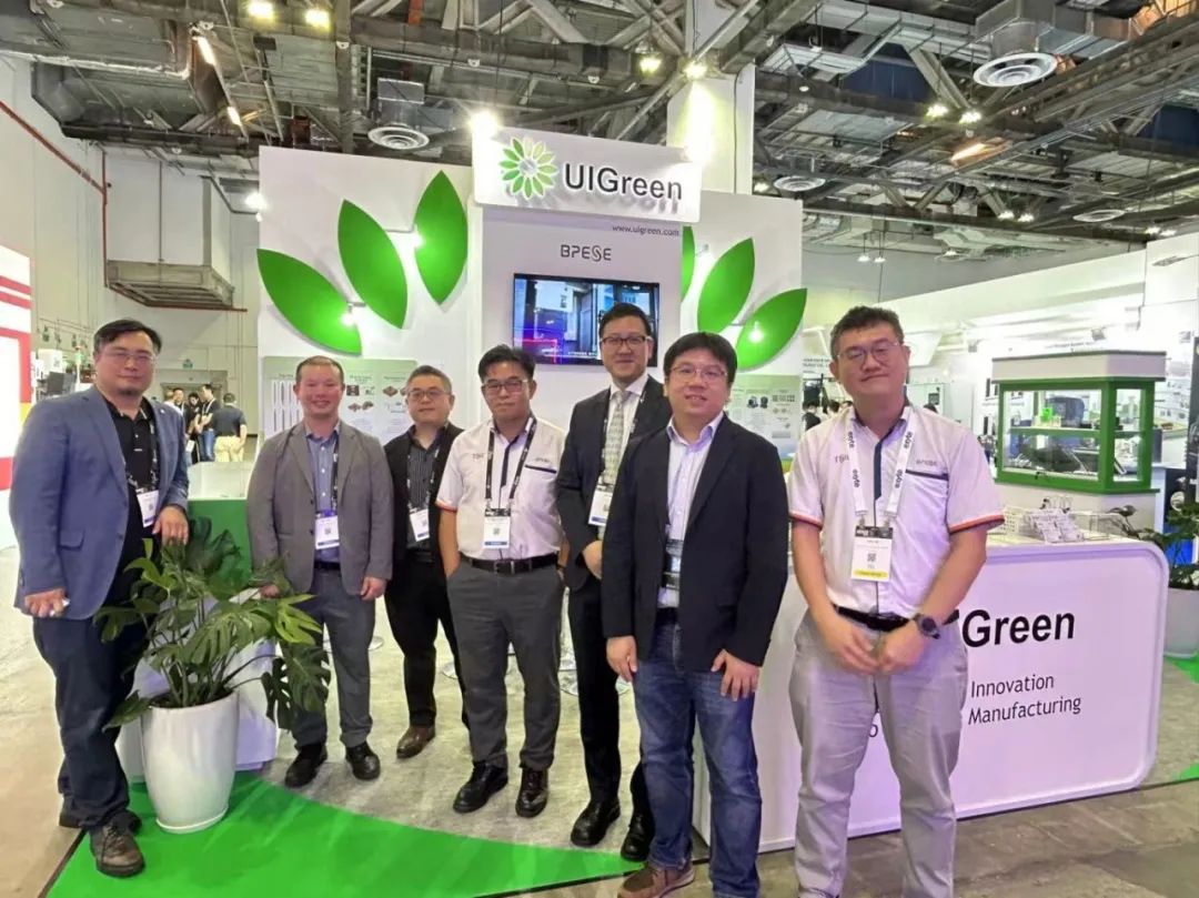 undefined 合照.jpg