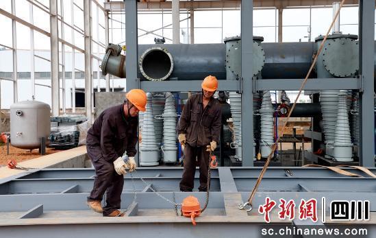 项目钢结构工程施工现场。徐燕平摄