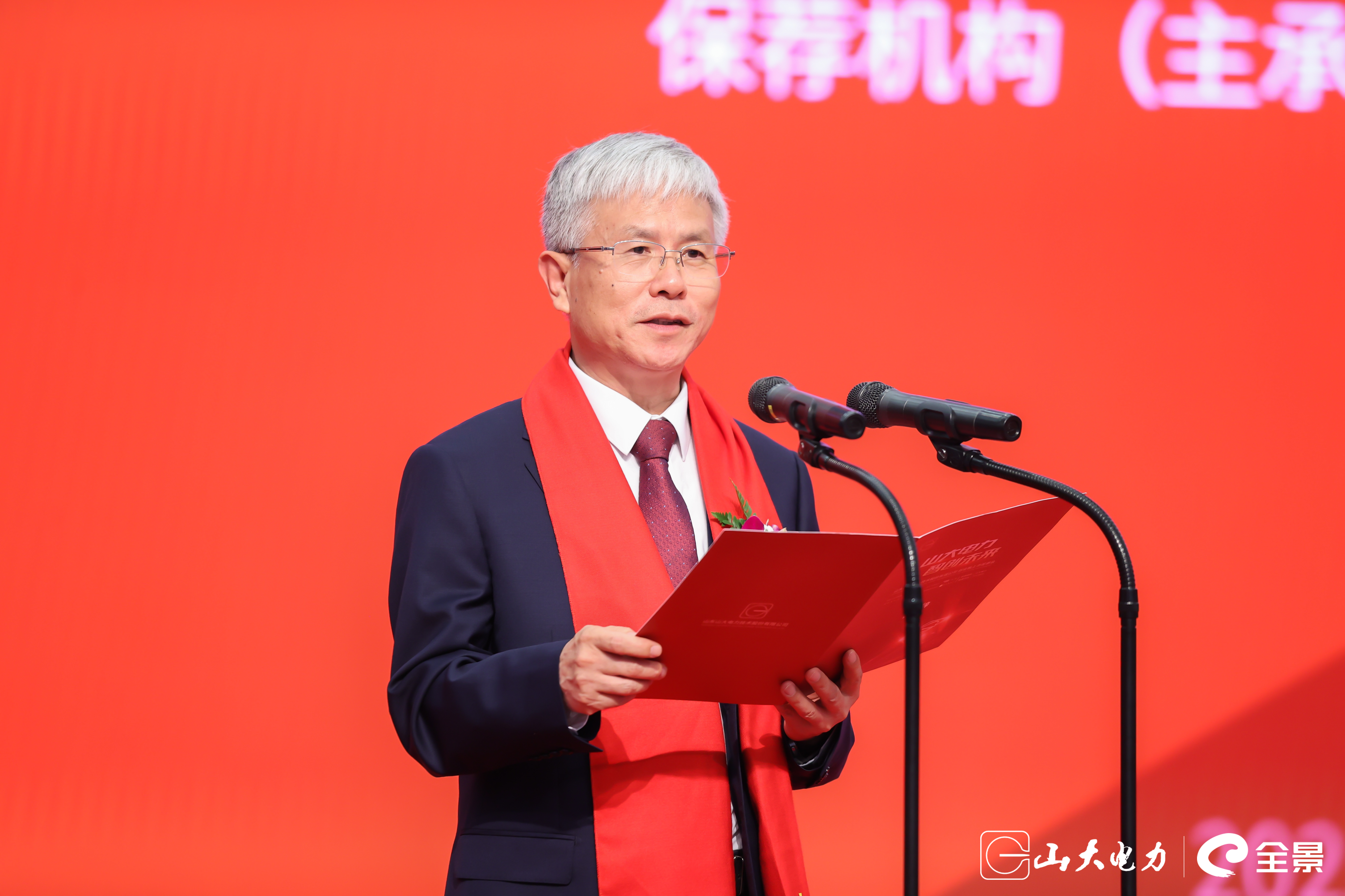 14629042.jpg 14629042.jpg