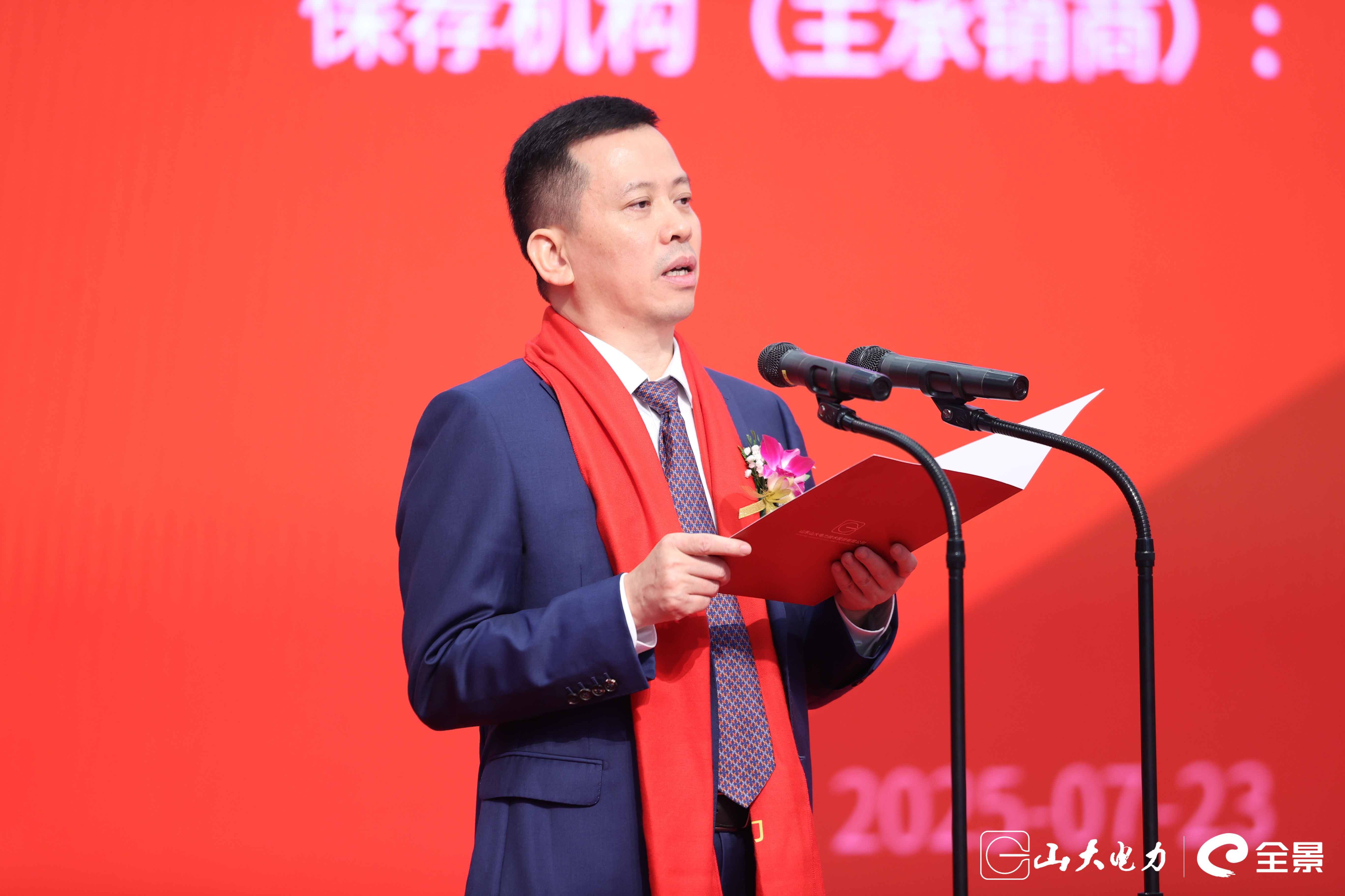 16343744.jpg 16343744.jpg