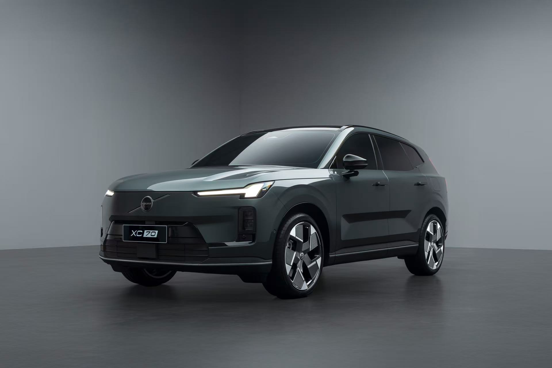 沃尔沃全新XC70：以极致安全信念打造豪华插混