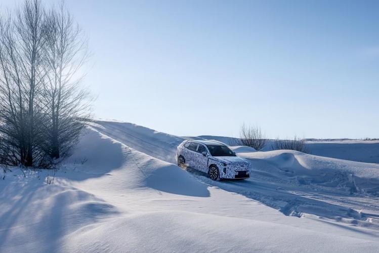 沃尔沃全新XC70：以极致安全信念打造豪华插混