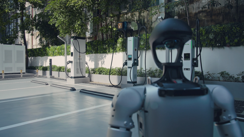 发布会上,道通科技展示AI智能体巡检方案(公司供图)