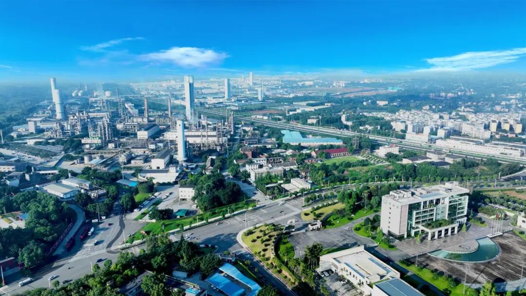 眉山高新技术产业园区产业风貌。.jpg