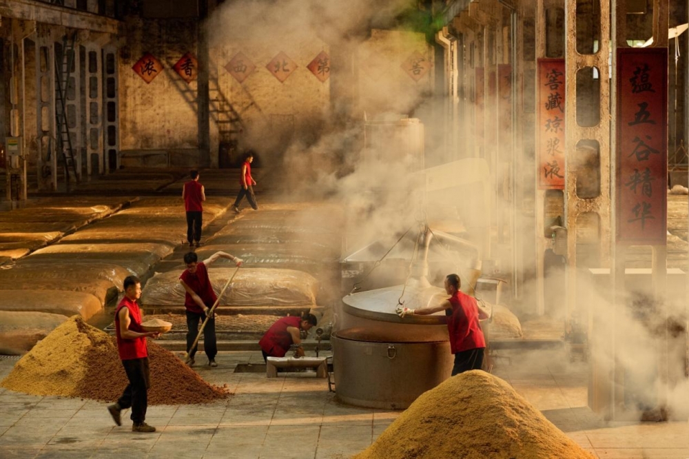 生态秘境,匠心雕琢:金徽酒的醇香之道