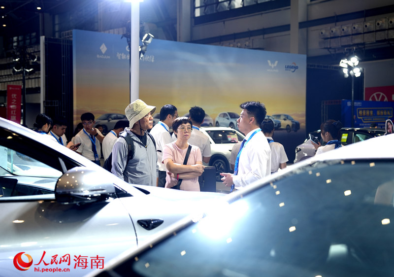 2025海南国际车展暨智能新能源汽车展。人民网记者符武平摄(17)