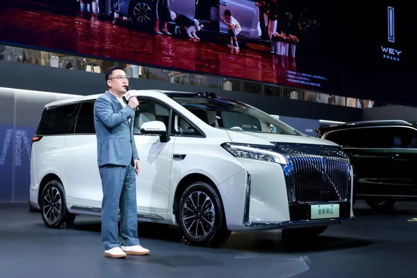 魏牌卖爆独占渠道，坦克撤店又跌量！冯复之治下长城智选“天平失衡”