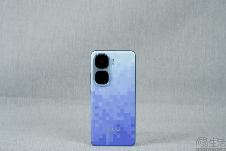 iQOO Neo11预热启动，有望搭载骁龙8至尊版